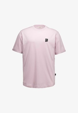 Svetloružové tričko s krátkym rukávom, okrúhlym výstrihom a malým čiernym štvorcovým logom na ľavej strane hrudníka, s čiernou štítkom na ľavom bočnom šve.