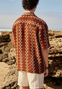 Next STRIPE SHORT SLEEVE - Skjorter - rust orange