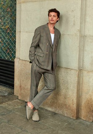 RELAXED FIT JACQUARD CHECK - Trousers - neutral