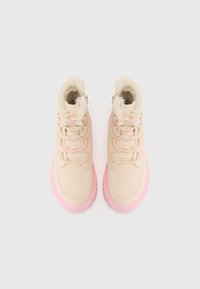 Sorel YOUTH EXPLORER UNISEX - Cizme de iarnă - pearlescent/pink