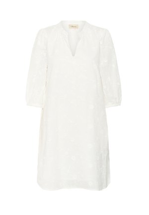 Robe blanche brodée de fleurs avec un décolleté en V et des manches bouffantes trois-quarts. Fabriquée en tissu léger, elle présente une silhouette décontractée.