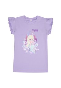 Camiseta de manga corta lila con volantes, que presenta un gráfico de un personaje, el texto "El cambio está en el aire" y detalles de copos de nieve.