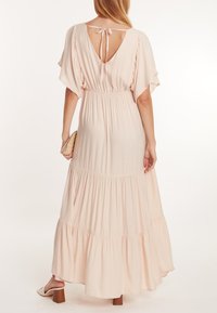 Cache Coeur CLAUDETTE - Maxikleid - sand