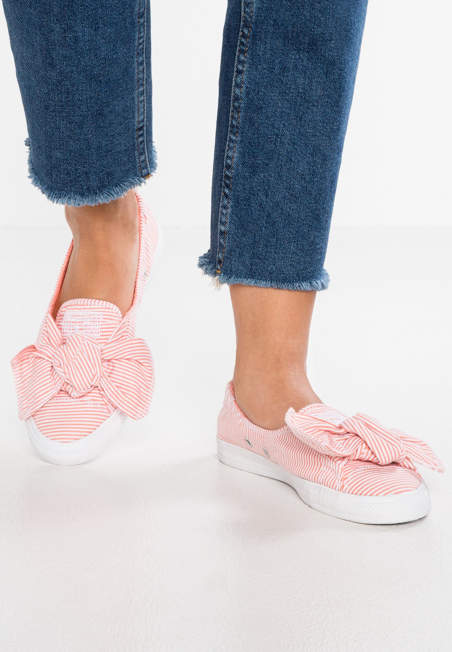 converse chuck taylor all star knot