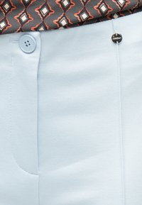 Marc Cain Pantaloni - skyway new