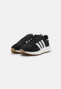 adidas Originals RETROPY E5 UNISEX - Sportcipő - core black/footwear white