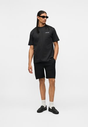 Only & Sons, ONSTINUS STEPAN 2 PACK - Lühikesed püksid - black/bright white