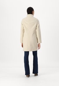 Vero Moda VMCLARASIA - Klasikinis paltas - beige