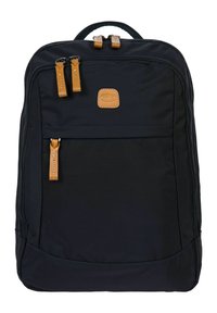 Zaino nero realizzato in tessuto resistente, con accenti in pelle color tan, due cerniere frontali e una maniglia superiore. Texture liscia con design minimalista.