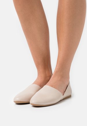 LEATHER - Nazouvací boty - beige