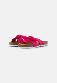 Tamaris Mules - fuxia