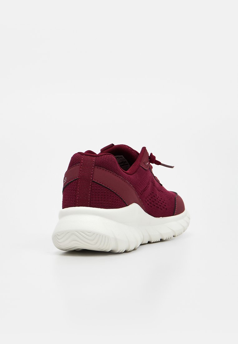 Sneaker low