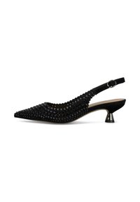 Zapato slingback negro de punta afilada con parte superior de cuentas texturizadas, tacón cónico bajo y correa ajustable; diseño elegante con acabado brillante.