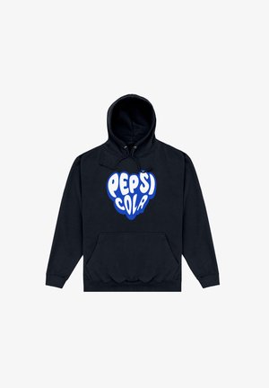 Czarna bluza z kapturem, z kieszenią z przodu i sznurkiem do regulacji kapuzy, z niebiesko-białym stylizowanym logo "Pepsi Cola" w bąbelkowych literach na klatce piersiowej.
