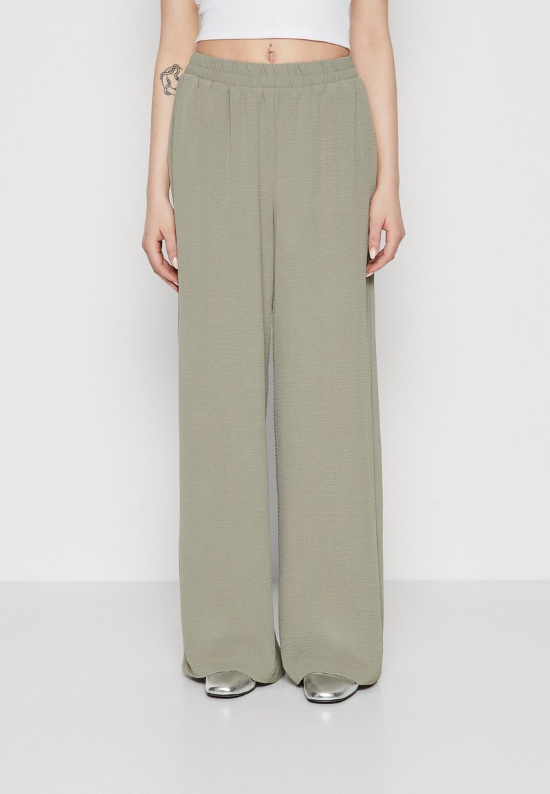 Vero Moda VMALVA WIDE  - Hlače - vetiver