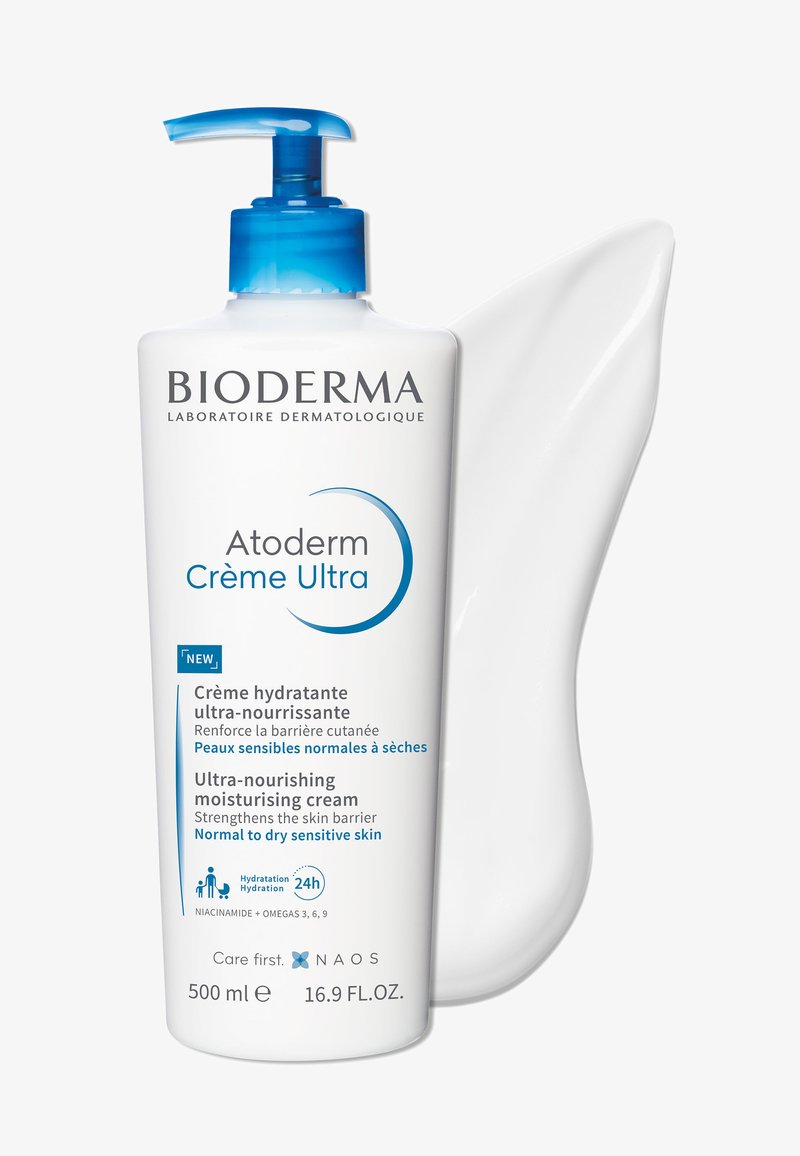 Bioderma Atoderm Crème Ultra dans un flacon en plastique opaque blanc avec une pompe bleue, étiquetée pour les peaux sensibles normales à sèches, 500 ml.