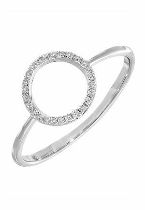 Silberring mit einem kreisförmigen Design, das von einem funkelnden Halo kleiner Diamanten um einen leeren Mittelpunkt und eine glatte Ringschiene umgeben ist.