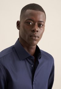 Seidensticker BUSINESS - Zakelijk overhemd - dark blue