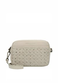 Bolso cruzado de cuero color beige claro con textura tejida en la parte delantera, panel superior liso y correa desmontable. Presenta el logo de la marca en el frente.