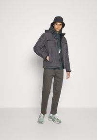 Jack & Jones MASON ciemnoszary melanż