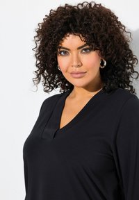 Ulla Popken V-AUSSCHNITT 3/4-ARM - Longsleeve - black