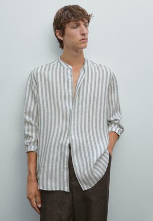 REGULAR-FIT - Camicia - green