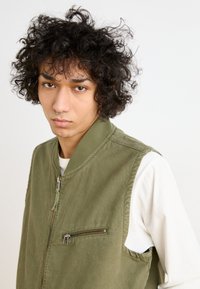 Timberland VEST - Veste sans manches - leaf green