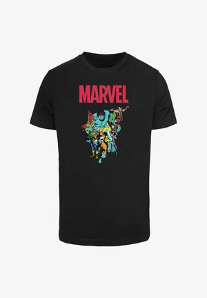 Čierne tričko s farebnou grafikou Marvel, zobrazujúcou rôzne postavy, na vrchu je veľký červený nápis "MARVEL" a má klasický strih s okrúhlym výstrihom.