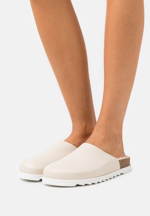 LEATHER - Tagant lahtised kingad - offwhite