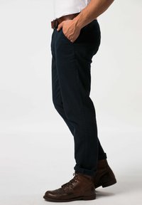 Thumbnail Image 4