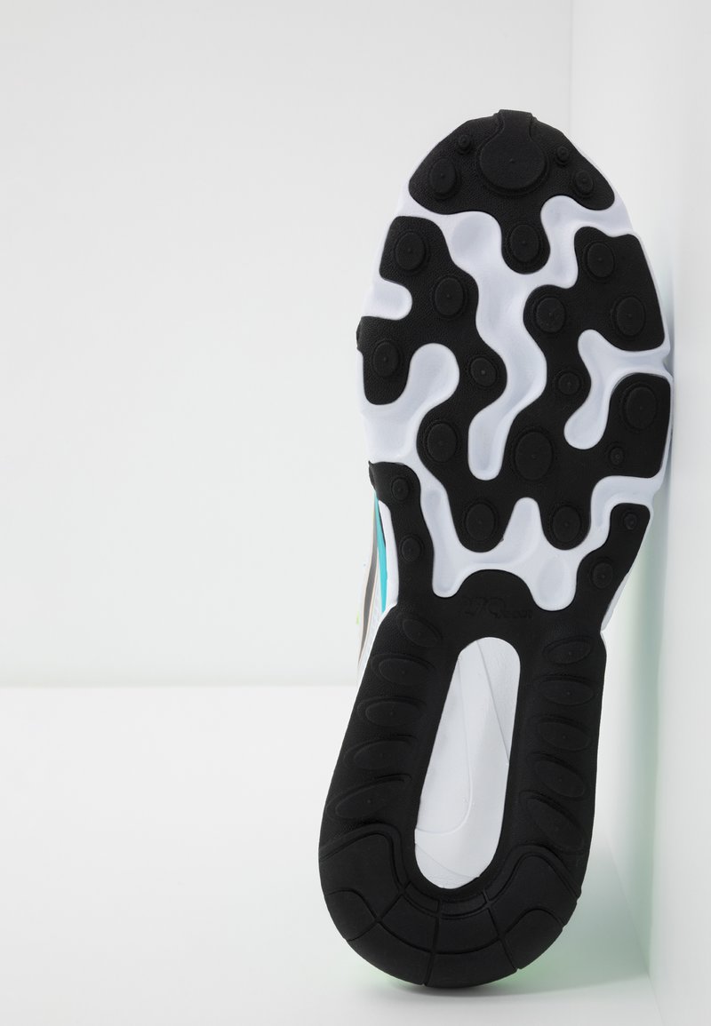 Nike Sportswear Air Max 270 React Se Trainers Oracle Aqua Black Ghost Green Washed Coral White White Zalando Co Uk