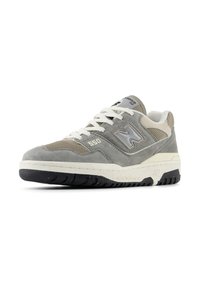 Gray suede and mesh sneaker with a beige accent, round toe, white laces, and a black rubber sole. Features 'N' logo and model '550.'
