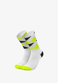 Unselected, white canary