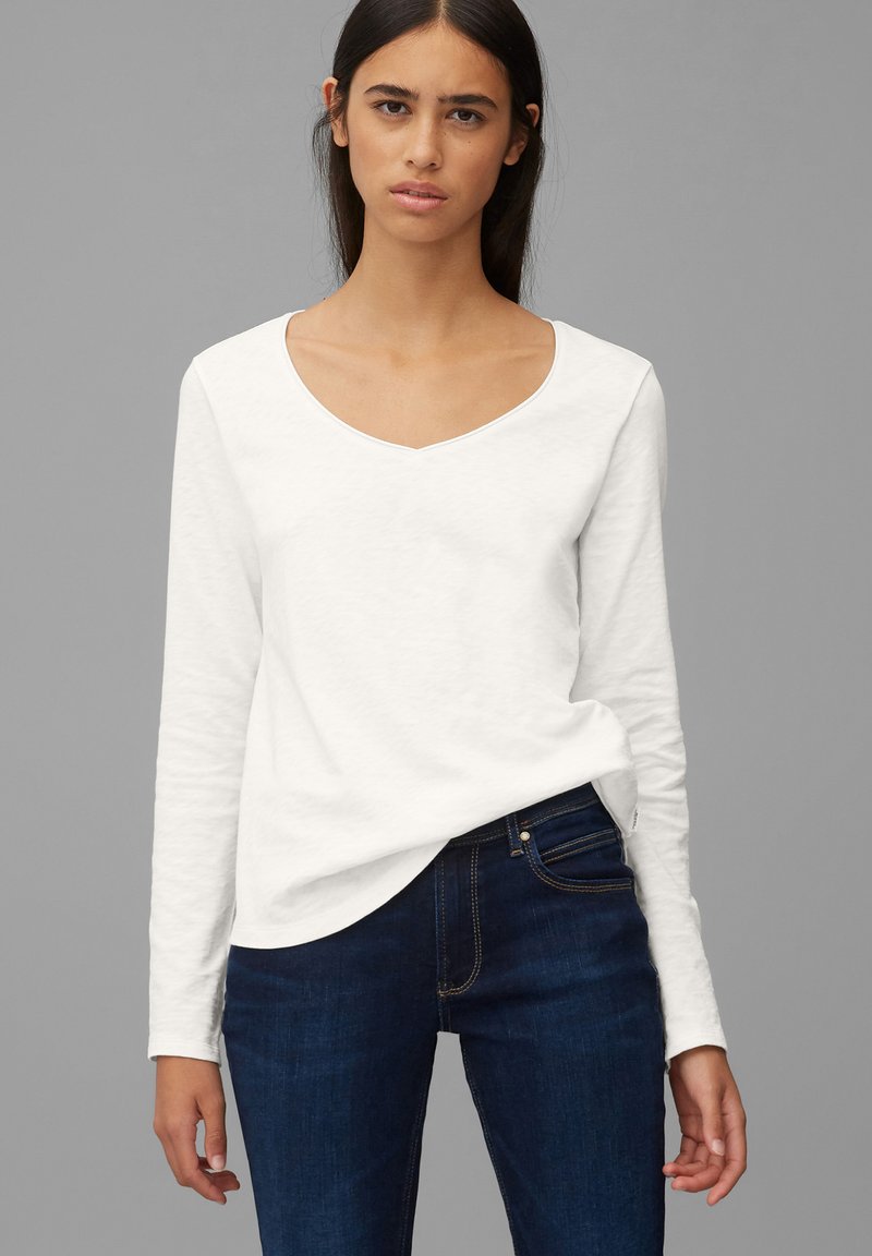 Marc O'Polo DENIM - LONGSLEEVE V-NECK - Hosszú ujjú felső - scandinavian white, Nagyítás