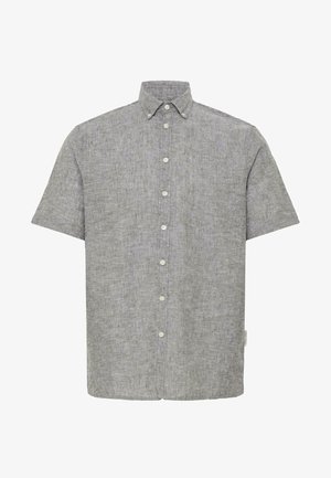 Chemise grise à manches courtes avec boutons et col boutonné, fabriquée en tissu texturé, avec des boutons blancs sur le devant.