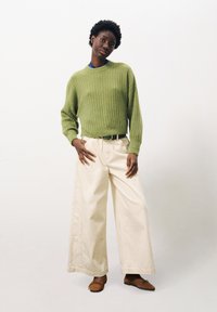 FRNCH NAICHA - Pullover - olive