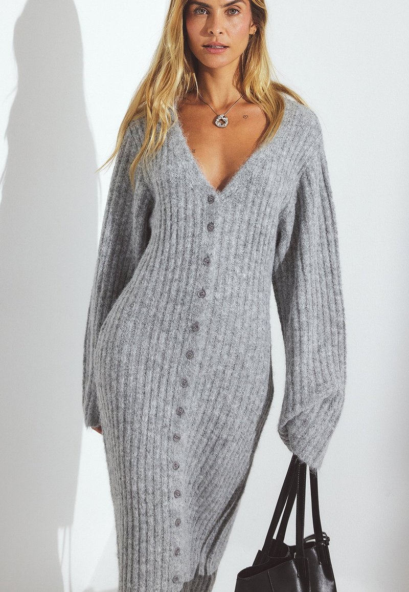 nakd grey dress NA-KD Maxi - UH_DCKInstock