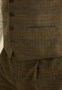 Next CHECK - Jakkesæt veste - brown