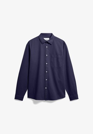 Marineblaue Langarm-Hemd mit Knopfleiste, linke Brusttasche vorne und klassischem Kragen, präsentiert auf weißem Hintergrund.