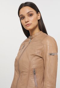 Mustang Lederjacke - powder