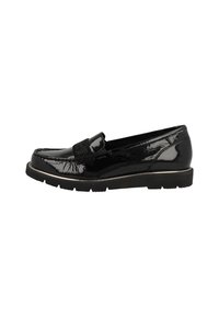 Zwarte gepatineerde leren loafers met een gestikte band aan de voorkant, lage rubberen zool en subtiele metalen afwerking langs de rand.