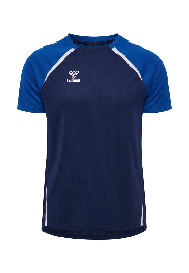 Marineblauw sportshirt met blauwe raglanmouwen, witte details op de schouders en een klein logo op de borst. Vooraanzicht.