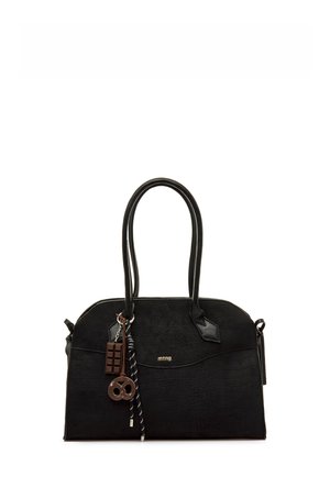 Bolso negro texturizado con dos asas, adornos decorativos de barra de chocolate y pretzel, y un pequeño logo "mtng" en la parte delantera.