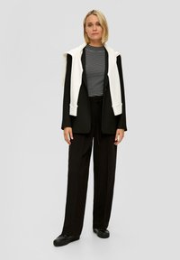 s.Oliver BLACK LABEL AUS STRETCH - Langarmshirt - schwarz