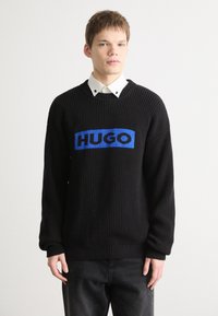 HUGO SEYLO - Strikkegenser - black