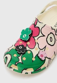 Thumbnail Image 6