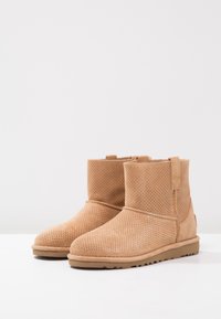 UGG Botines - light brown
