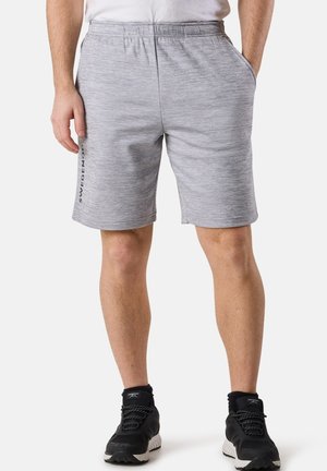 Grå atletiske shorts med en struktureret overflade, elastisk talje, sidelommer og et "SWEDEN" logo trykt lodret på venstre ben.