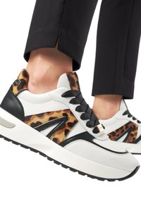 ALEXANDER SMITH Sneakers - bianco