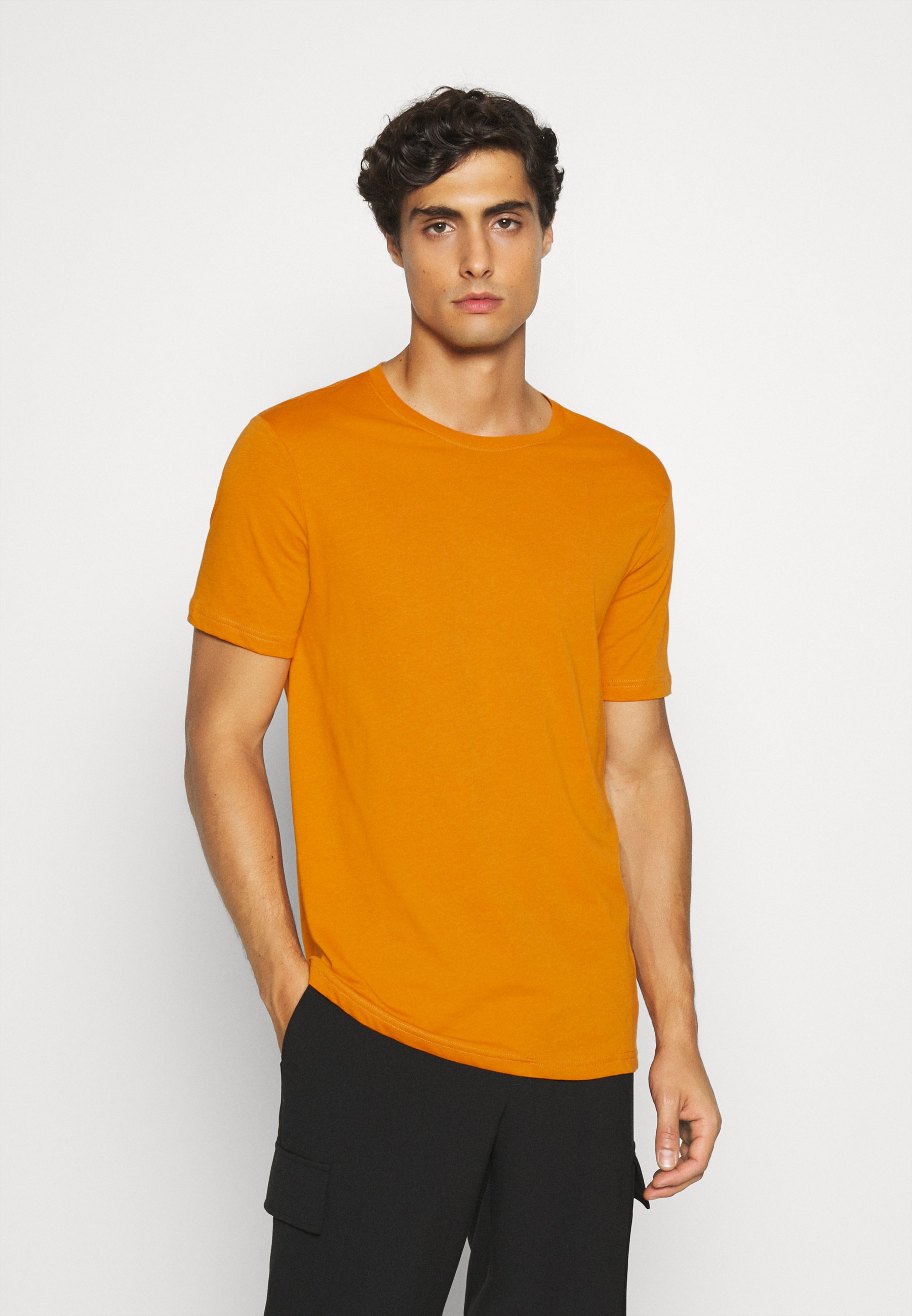 Benetton T shirts ocra Zalando.no TOM TAILOR SLUB CREW NECK - T-shirts med print - deep golden yellow